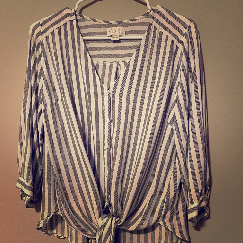 3/4 sleeve cross front blouse